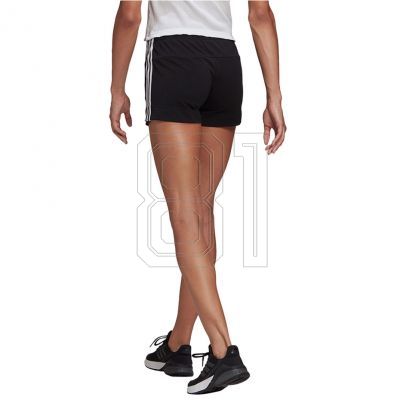 4. Damen adidas Essentials Slim Shorts W GM5523