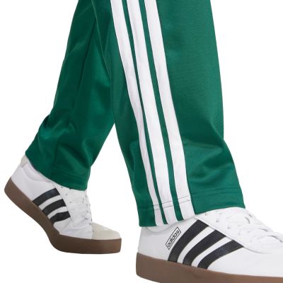 6. adidas Herren-Trikothose mit 3 Streifen, normaler Passform und offenem Saum, Grün, JI8806