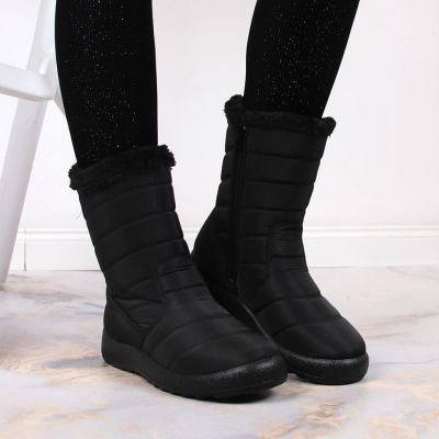 10. Isolierte Schneestiefel NEWS IN EVE378A