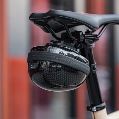 5. Rockbros Hartschalen-Satteltasche, kompakt, 0,4 l Fassungsvermögen – Carbon-Optik