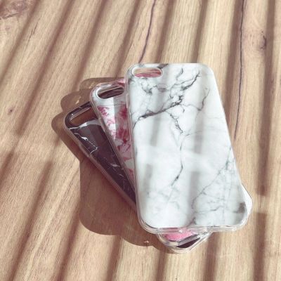 4. Wozinsky Marble TPU Hülle Gel Marmor für iPhone 12 Pro Max rosa