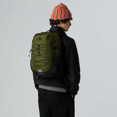 2. The North Face Borealis Classic Rucksack, olivgrünes Nylon