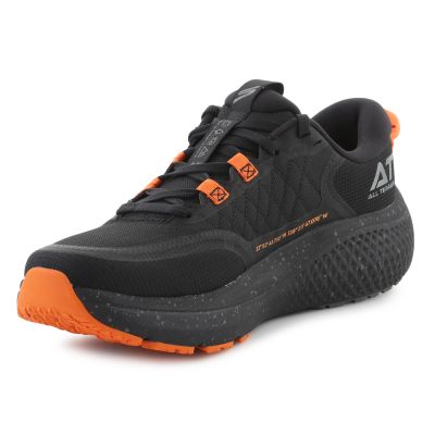 3. Skechers Go Run Supersonic Max A/T 246087-BKOR Schwarz/Orange