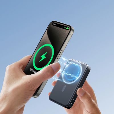 8. Joyroom JR-W020 20W 10000mAh MagSafe Powerbank + USB-C - USB-C 0,25m Kabel - Schwarz