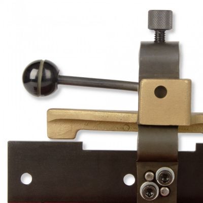 5. Blademaster SH-2000 Schraubstock