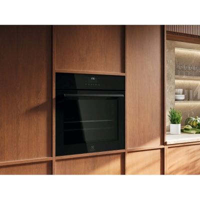 6. Backofen ELECTROLUX LOD7C37Z