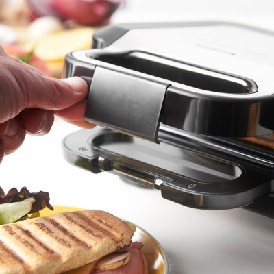 8. Russell Hobbs 26810-56 Toaster 750W Schwarz, Edelstahl