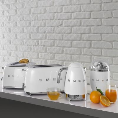 8. Skrudintuvas Smeg für 4 Scheiben, Balta