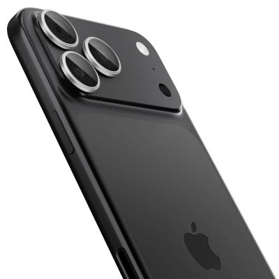 3. Spigen Optik Pro GLAS.TR „EZ FIT“ Kamera-Cover 2er-Pack für iPhone 16 Pro / Max / 17 Pro / Max - Silber