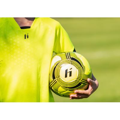 3. Huari Nahia Ball 92800597867
