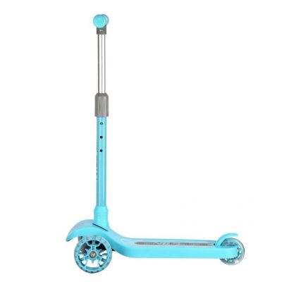 5. Nils Fun HLB09 Led Kinderroller 16-51-090