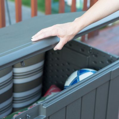 37. Gartenlagerbox 439 L 60089