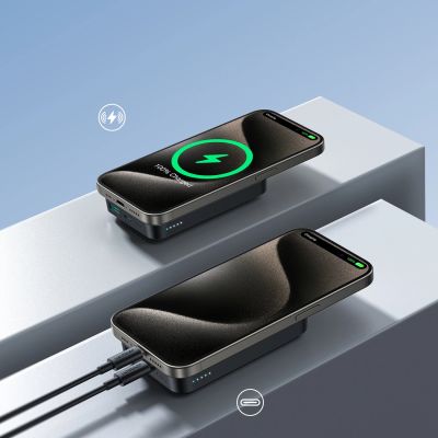 11. Joyroom JR-W020 20W 10000mAh MagSafe Powerbank + USB-C - USB-C 0,25m Kabel - Schwarz