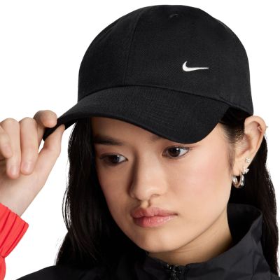 7. Nike Club Cap mit Schirm, schwarz FZ5698 010