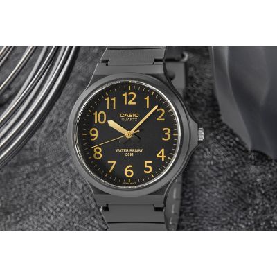 5. Herrenuhr CASIO MW-240-1B2VDF + Box