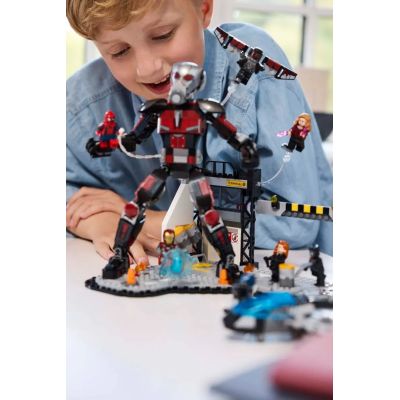 20. LEGO MARVEL SUPER HEROES 76314 Captain America: Civil War Battle