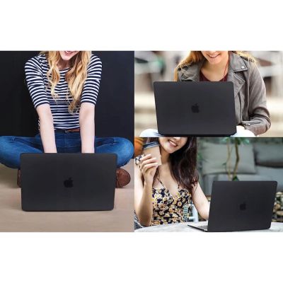 7. Tech-Protect SmartShell Hülle für MacBook Air 15" M2 / M3 / 2023-2024 - Mattschwarz