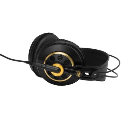 10. AKG K240 Studio – Ohraufliegender, halboffener Studio-Kopfhörer