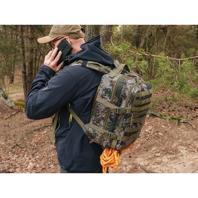 11. 16" Tracer Evo Camo 25L Expeditionsrucksack