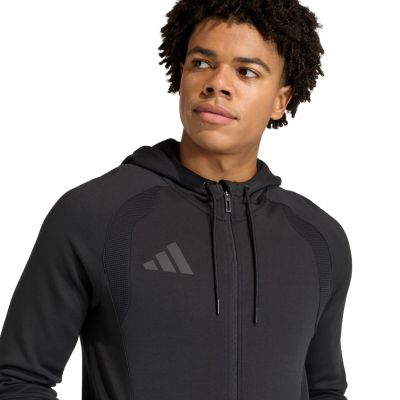 4. adidas Tiro 26 Travel Sweat Hoodie für Herren, Schwarz, KF6075