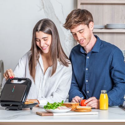 11. Black+Decker BXSA753E Sandwichmaker