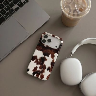 5. Tech-Protect Lamano MagSafe Hülle für iPhone 18 Pro / 17 Pro - weiß und braun