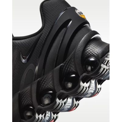 8. Nike AIR MAX DN8 (FQ7860-002)