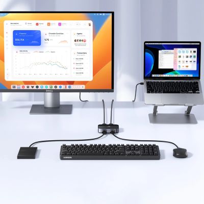 4. Ugreen CM757 2in1 Adapter 2x USB-A 3.0 (Eingang) / 2x USB-A (Ausgang) - Grau