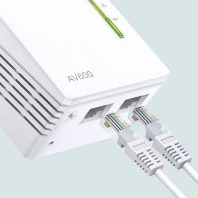 3. TP-LINK Power-LAN TL-WPA4220