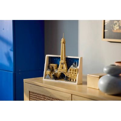 24. LEGO Architecture 21064 Paris