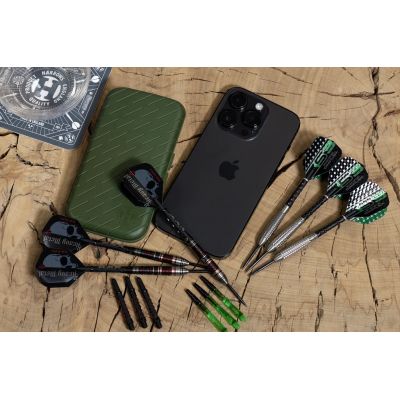 8. Harrows Slimcase 6 Grünes Dart-Etui
