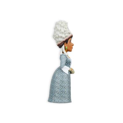 3. MINIX BRIDGERTON - QUEEN CHARLOTTE