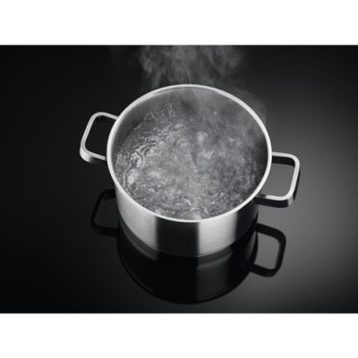 5. ELECTROLUX EIT61443B Induktionskochfeld