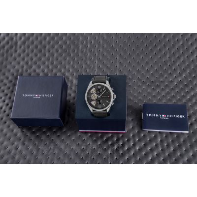 5. Tommy Hilfiger Baker Open Heart Herrenuhr 1710644 + Box