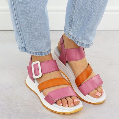 7. Rieker W2950-31 Damen-Sandalen aus rosa Leder mit hohem Absatz