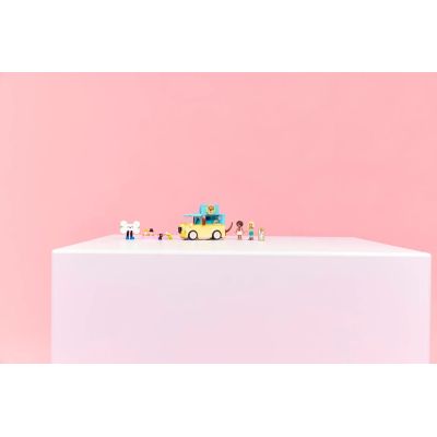 11. LEGO Friends 42678 Tierzubehör-LKW