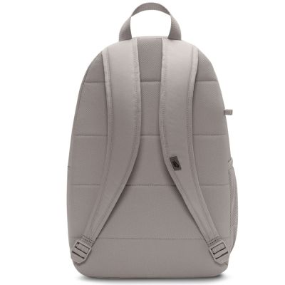 3. Nike Elemental Rucksack BA6032-009
