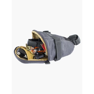 3. EVOC Satteltasche Tour – Carbongrau