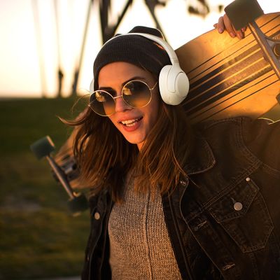 11. QCY H3 Over-Ear-Kopfhörer mit ANC, Bluetooth 5.4 und Hi-Res-Audio – Weiß