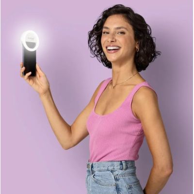 4. Ecomed by Medisana CM-20E Kosmetikspiegel mit Hintergrundbeleuchtung für Selfies/Blogs