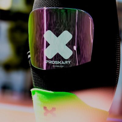 4. Proskary Chameleon Fußball-Schienbeinschoner
