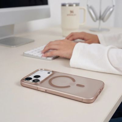 5. Tech-Protect MagZero MagSafe Hülle für iPhone 17 Pro Max / 18 Pro Max – Mattbraun