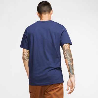 5. Nike Sportswear T-Shirt M AR4997-410