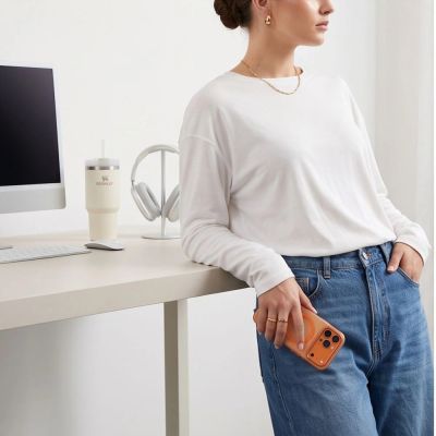 8. Tech-Protect MagZero MagSafe Hülle für iPhone 17 Pro / 18 Pro – mattes Orange