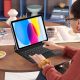 10. Tech-Protect Smartcase Magnetic mit Tastatur für iPad 10,9" 2022 / iPad 11" 2025 - Schwarz