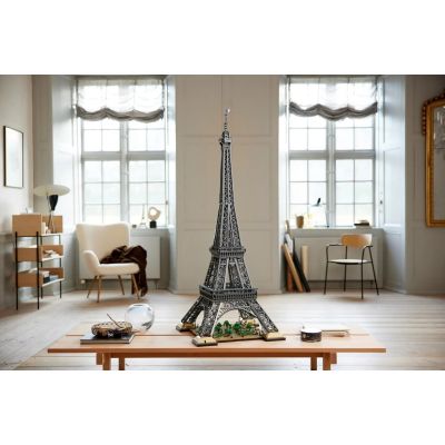 25. LEGO Icons 10307 - Eiffelturm