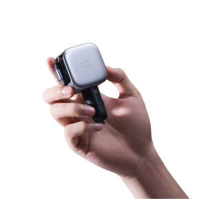 9. Cuktech CC903P 100W Kfz-Ladegerät mit Display und 70 cm langem, einziehbarem USB-C-Kabel – Grau