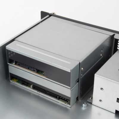 9. Silverstone Stand RM23-502-MINI Schwarz