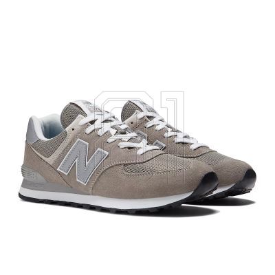 12.  New Balance M ML574EVG.2E Schuhe
