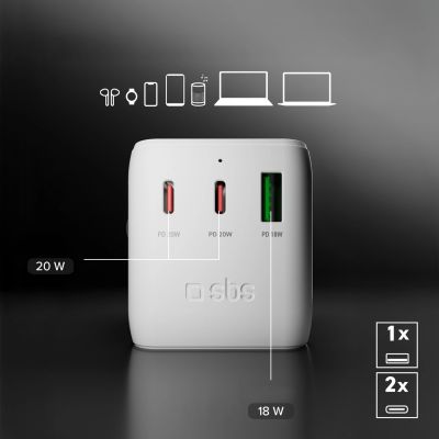 6. SBS Reiseadapter 2xUSB-C 1xUSB-A Universal - Weiß